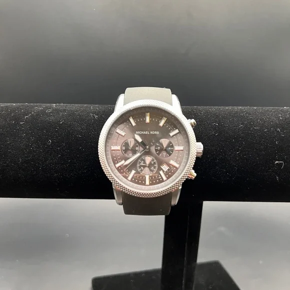 Michael Kors Scout Watch - Picture 3 of 10